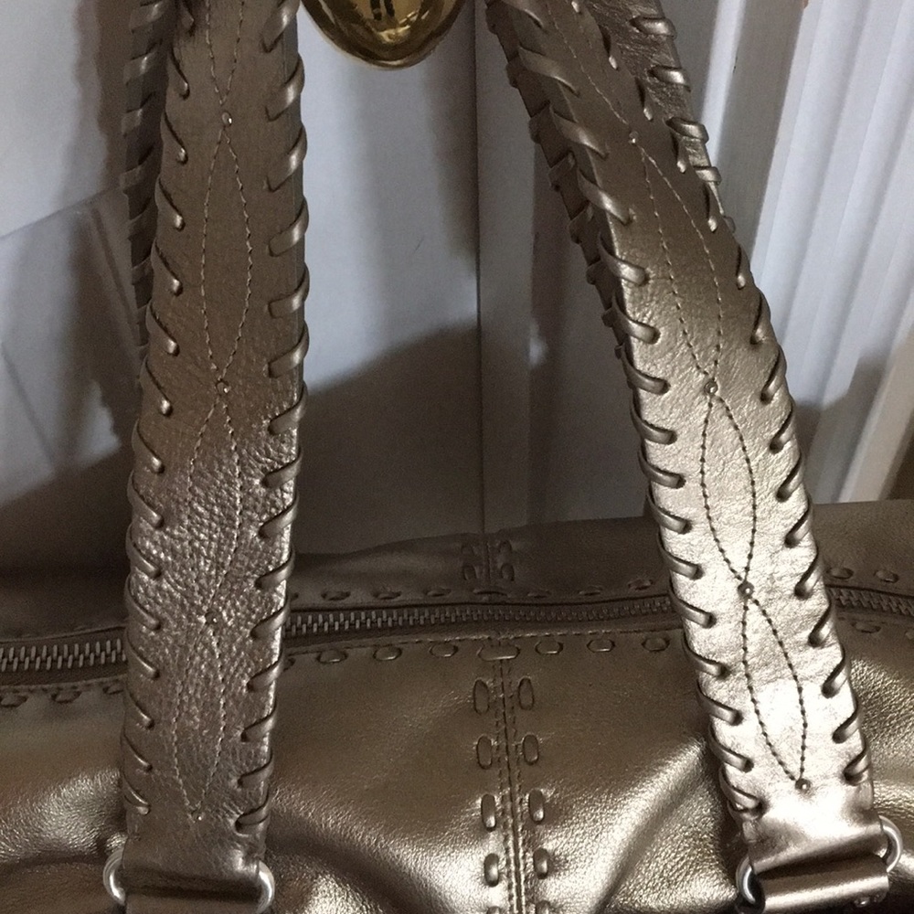 Michael Kors gold metallic hand bag with zip top - Picture 3 of 8